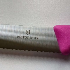 Нож для стейков VICTORINOX 6.7936.12L5